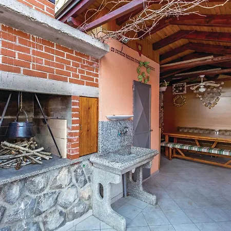 Gorgeous Apartment In Volosko With Kitchen