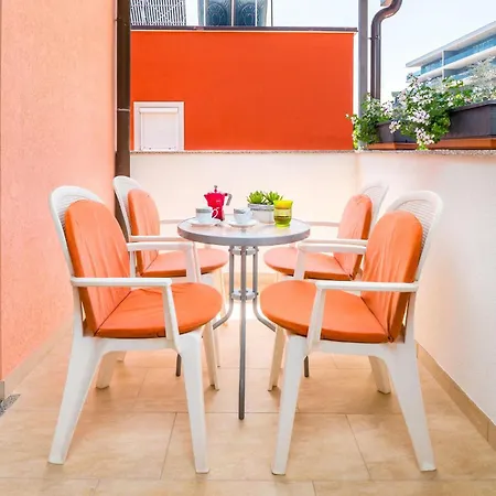 Gorgeous Apartment In Volosko With Kitchen *