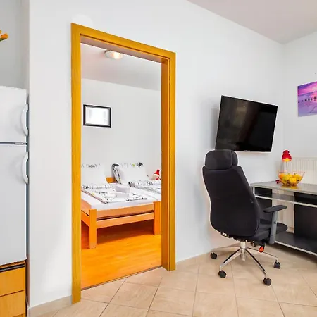 Appartamento Gorgeous In With Kitchen